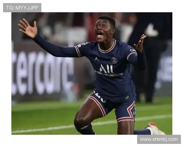 努诺门德斯如何在欧洲足坛崭露锋芒并逐渐成长为未来左路核心力量