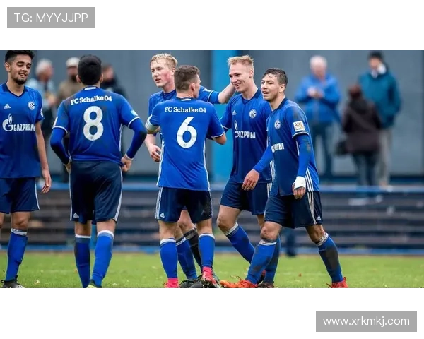 柏林联足球俱乐部崛起记:从德乙到欧洲舞台的惊艳蜕变 柏林联足球俱乐部崛起记:从德乙到欧洲舞台的惊艳蜕变