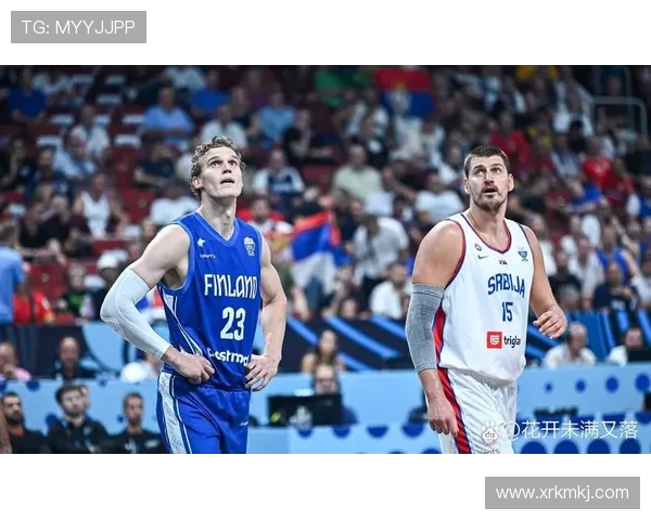 中国男篮迎战澳大利亚队拼搏精神爆发 力争2023篮球世界杯八强席位 中国男篮迎战澳大利亚队拼搏精神爆发 力争2023篮球世界杯八强席位