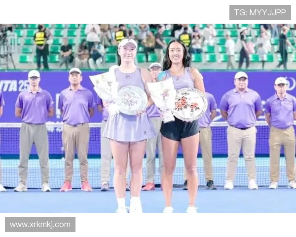 网球赛季精彩纷呈 各大赛事冠军争夺激烈进行中