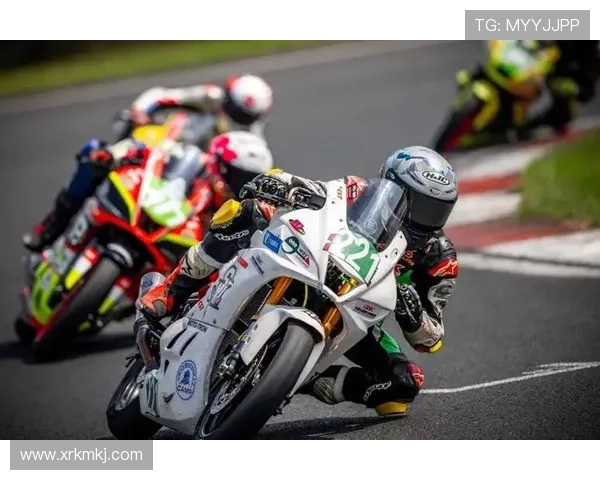 摩托车大奖赛赛季展望：车手们的争冠之路与技术革新挑战