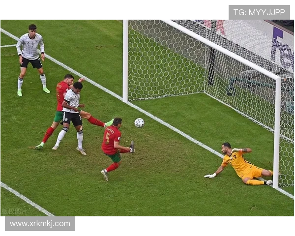 豪门争锋新赛季拉开帷幕球星转会与战术革新成焦点联赛走势受关注